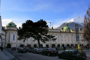 Достопримечательности Инсбрука (Innsbruck): что посмотреть, путеводитель по Инсбруку и городам Австрии, фото, туристический маршрут от MySelfGuide.com free travel guide бесплатно путеводитель скачать Инсбрук Австрия города Австрии Европа
