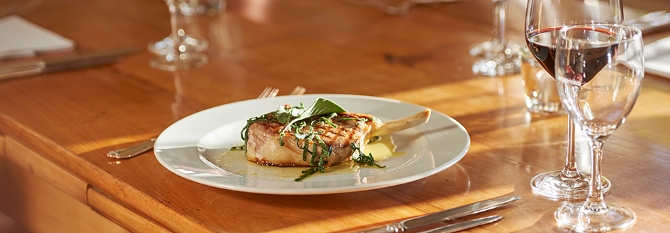 costoletta-di-vitello-alla-salvia-italian-cuisine