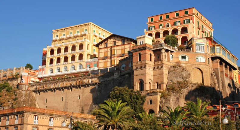 Amalfi coast_ Sorrento town