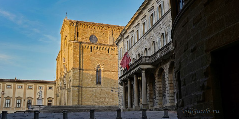 цо (Arezzo), Тоскана, Италия - достопримечательности, лучший путеводитель по городу. Туристический маршрут по Ареццо с карто