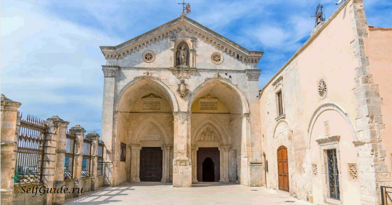 Святилище Сан-Микеле (Santuario di San Michele)