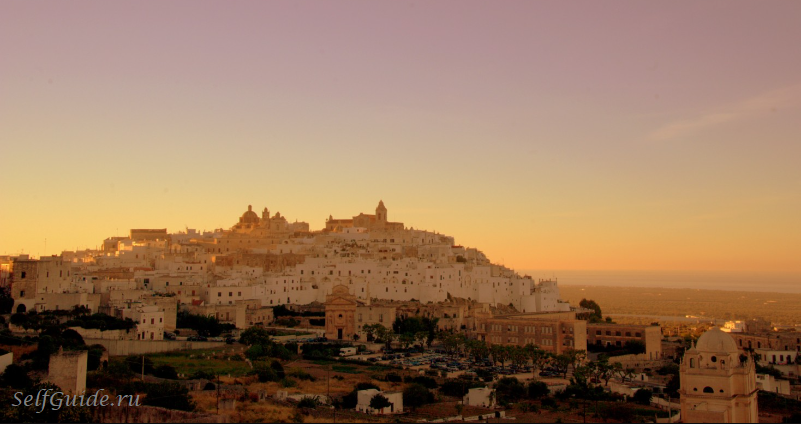 Остуни (Ostuni), регион Апулия, Италия