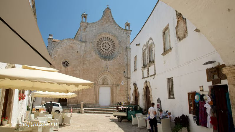 Остуни (Ostuni), регион Апулия, Италия