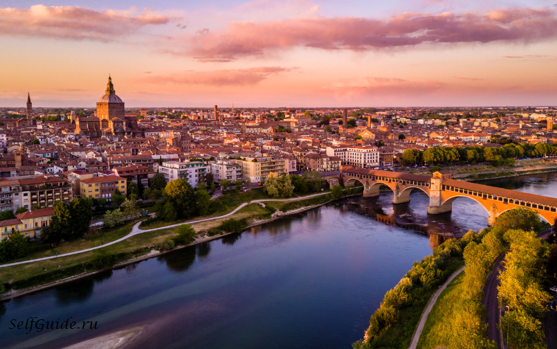 Путеводитель по Павии (Pavia), Италия - достопримечательности города Павия (Pavia), Ломбардия, Италия, путеводитель по Павии, что посмотреть в Павии, достопримечательности Павии, что посмотреть в Ломбардии, что посмотреть вокруг Милана, в окрестностях Милана, достопримечталньости рядом с Миланом, куда съездить из Милана, Италия, путеводитель по Италии, скачать бесплатно, города Италии