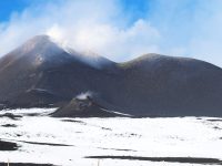 Вулкан Этна, Сицилия Вулкан Этна (Etna) на Сицилии, Италия
