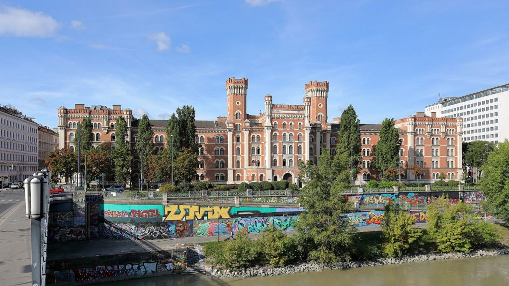Roßauer Kaserne (Красные казармы в Вене)