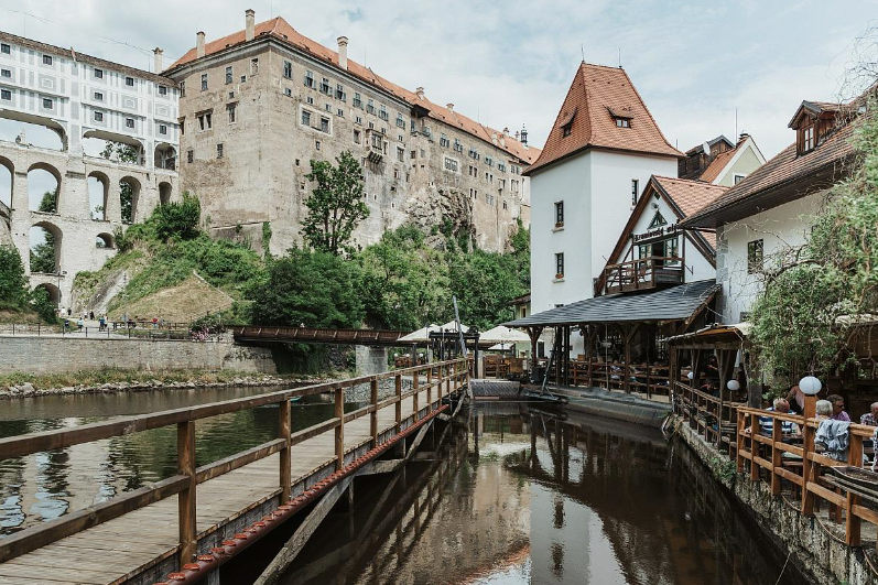 Ресторан Krumlovský mlýn (Ресторан «Крумловская мельница»)