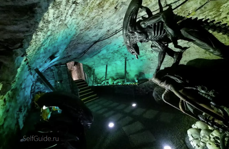 Film Legends Experience (Sci-Fi & Alien vs. Predator Special)