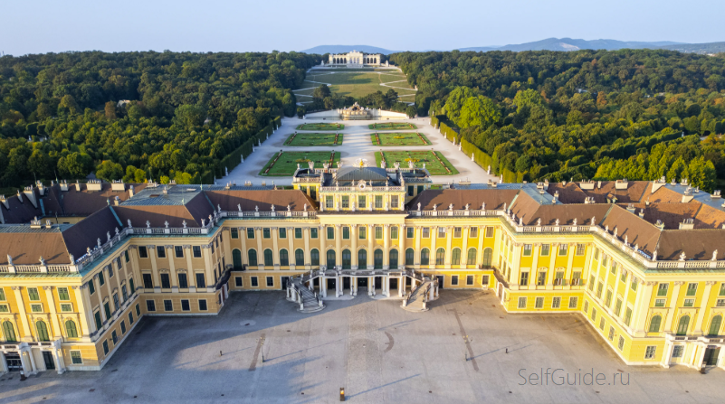 Дворец Шёнбрунн (Schönbrunn) в Вене